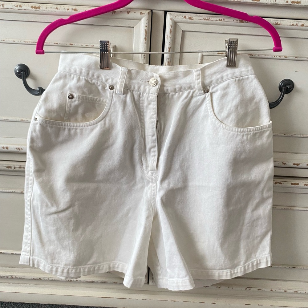 Vintage Jones New York Cotton White High-Rise Women's Denim Shorts (10)